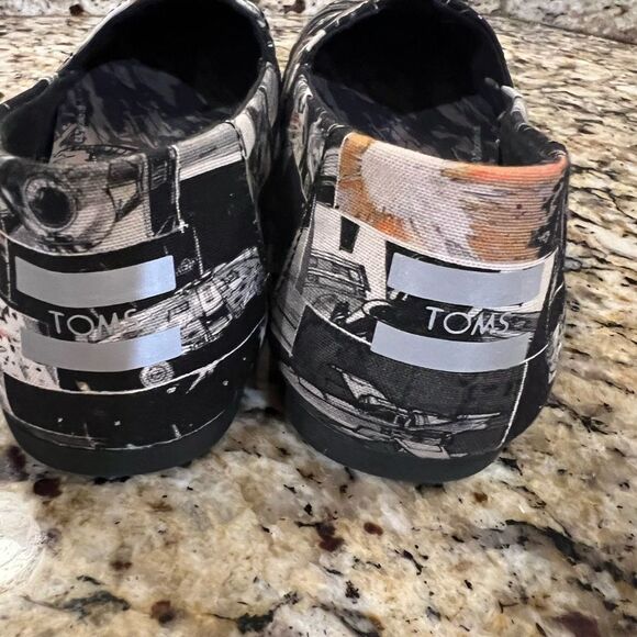 Tom’s x Star Wars loafers size 7.5 - Picture 6 of 11